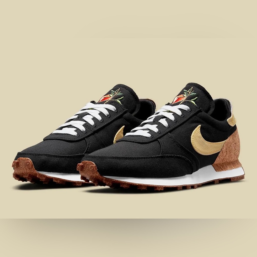 Nike Daybreak Type “Pomegranate”